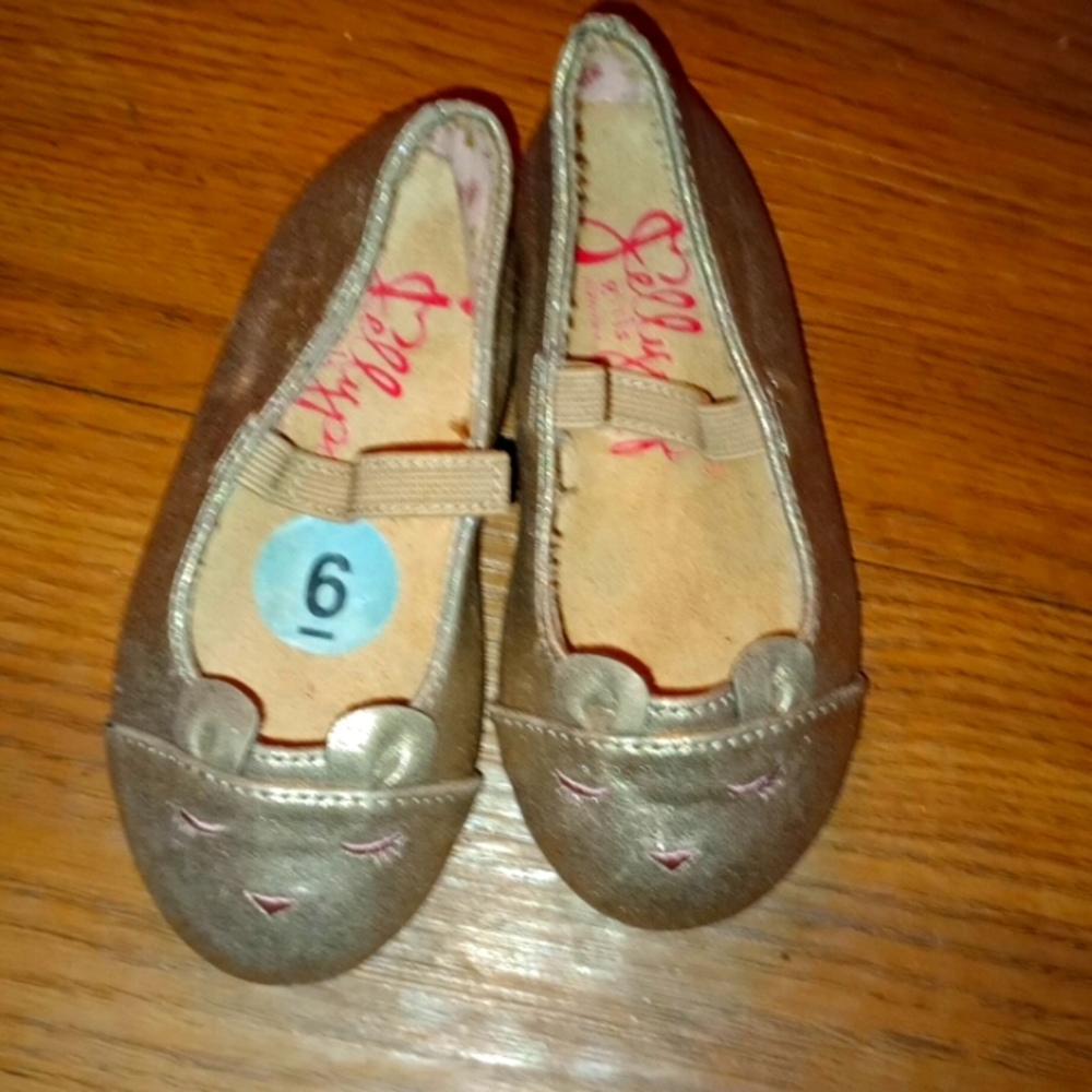 Gold Shoes